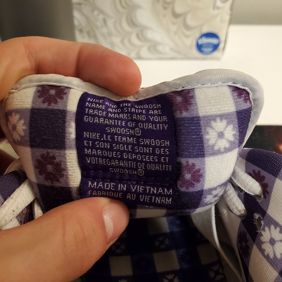 NIKE SB DUNK LOW PURPLE LOBSTER SIZE 10.5 USED- LOOKS NEW- COMES W/BOX AUTHENTIC - Picture 4 of 16